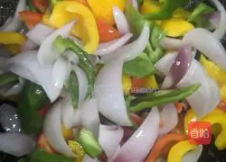 Illustration of how to make salted egg yolk and salt and pepper shrimp noodles 7