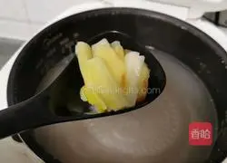 Illustration of how to make taro and dragon bone soup 11