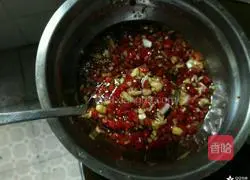 How to steam fish head with chopped pepper Illustration 4