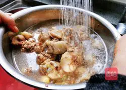 Illustration of how to make chicken stewed with potatoes 7