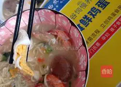 Illustration of the perfect combination of nutritious eggs and instant noodles 8