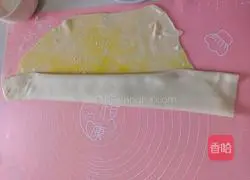 Illustration of how to make potatoes and stewed beans and pancakes in one pot 14