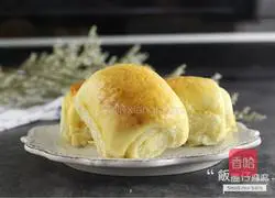 Illustration of how to make classic milk-flavored buns 15