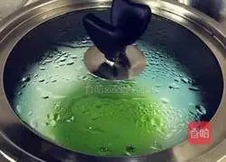 Illustration of how to make spinach cold skin 4