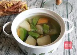 Illustration of how to make green radish and snow pear soup 1