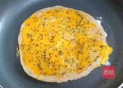 Illustration of how to make egg hand cake 9