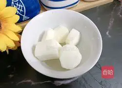 Illustration of how to make five white paste 4