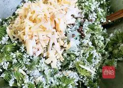 Illustration of home-made pickled chive flowers 3