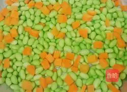 Illustration of how to make fried edamame rice with minced meat 9