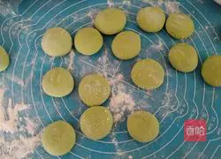 Illustration of how to make colorful spring cakes 2