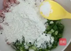 Illustration of how to make potato pancakes 2