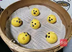 Illustration of how to make pumpkin and bear bean paste buns 11