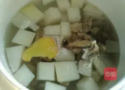 Winter Melon and Mutton Soup Recipe Illustration 9