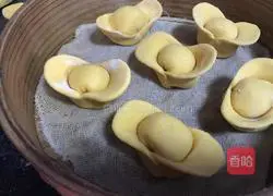Illustration of how to make Jin Yuanbao steamed buns 8