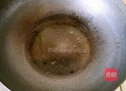 Oil Illustration of how to make scissor noodles 8