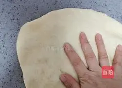 Illustration of how to make hamburgers 12