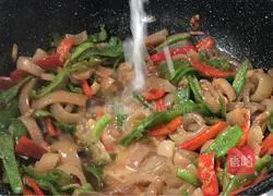 Home-style fried pork rinds Practice illustration 13