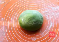Illustration of how to make green leaf bean paste buns 7