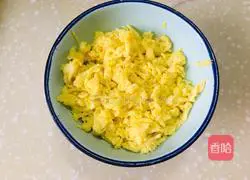 Leek and Egg Box Recipe Illustration 1