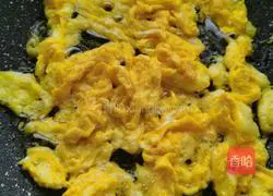 Illustration of how to make fried instant noodles 5