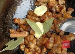 Illustration of how to make braised pork 8