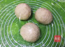 Illustration of making wheat-flavored red dates and sesame buns 12