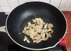 Illustration of how to make fried pork slices with king oyster mushroom 7