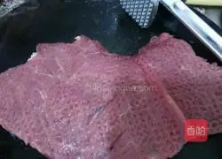 Illustration of how to make pan-fried pork chops 3