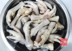 Illustration of how to subdue the dragon claw claw 4