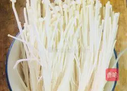 Enoki mushroom tofu soup recipe 1