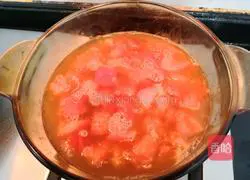 Illustration of how to make tomato and enoki mushroom tofu soup 11