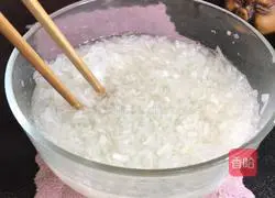 Illustration of how to make radish noodles in clear soup 2