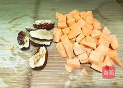 Shuanghong Buxue Soup (Sweet Potato Steamed Red Dates) Recipe Illustration 2