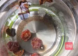 Illustration of how to make fruit tea 2