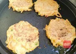 Carrot and potato shredded cake-magic flour recipe 6