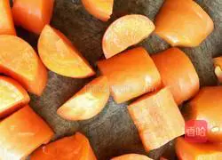 Recipe for sweet, nutritious and delicious carrot, corn, red dates, wolfberry and keel soup 2