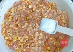 Illustration of how to make pork corn dumplings 6