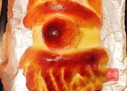 Santa Bread Recipe Illustration 18