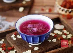 Illustration of how to make peach gum, saponin, rice, snow swallow and purple sweet potato soup 12