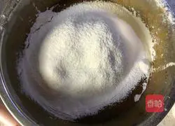 Banana Cake Recipe Illustration 10