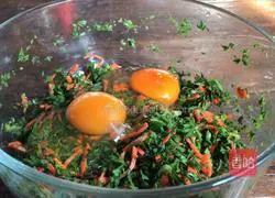 Illustration of how to make carrot tassel soft cake 4