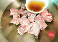 Coix seed, winter melon and pork ribs soup recipe 2
