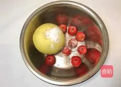Illustration of how to make red fruit and water chestnuts with snow pear 2