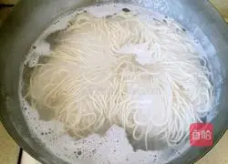 Illustration of how to make fried noodles 1