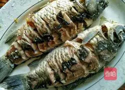 Illustration of how to make cold crucian carp 5