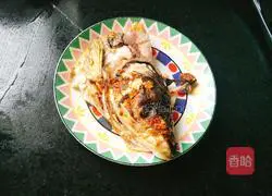 Illustration of how to make fish head and tofu soup 1