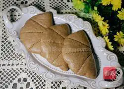 Black Whole Wheat Lotus Leaf Cake Recipe Illustration 16