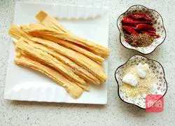 Illustration of homemade spicy strips 1