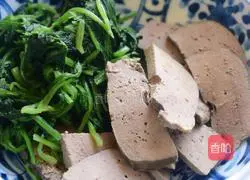 Illustration of how to make cold spinach and pork liver 5