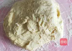 Illustration of how to make ham and shrimp pizza 2